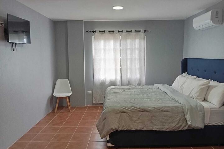 Room 105 of 157