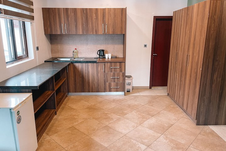 Room 10 of 23