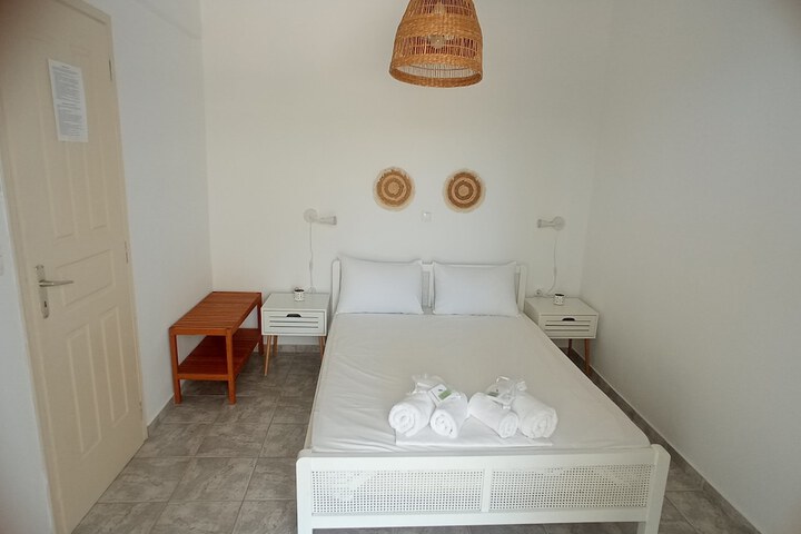 Room 17 of 44