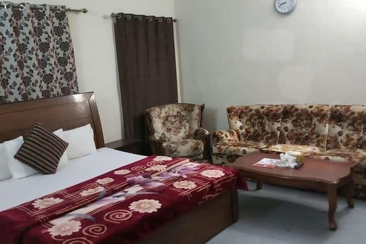 Room 12 of 39