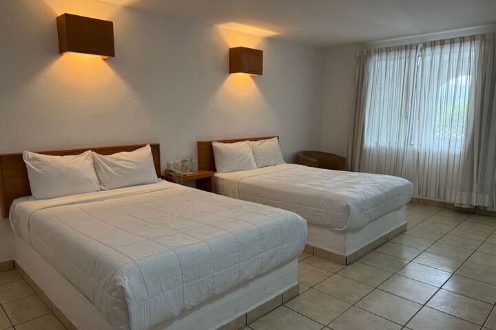 Room 25 of 59