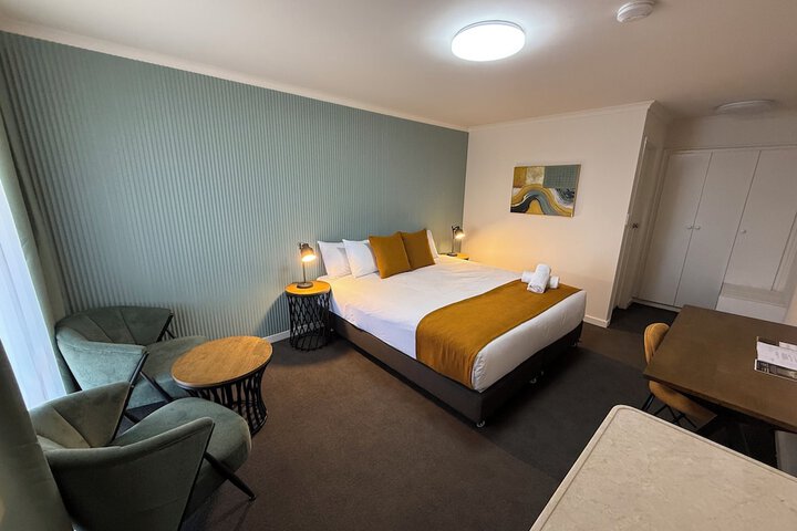 Room 10 of 67