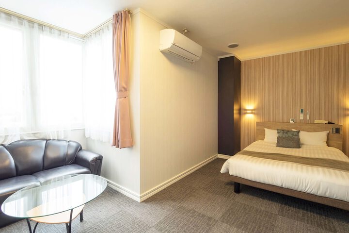 Room 30 of 127