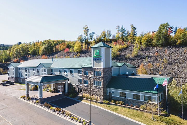 Hotel 86 of 87