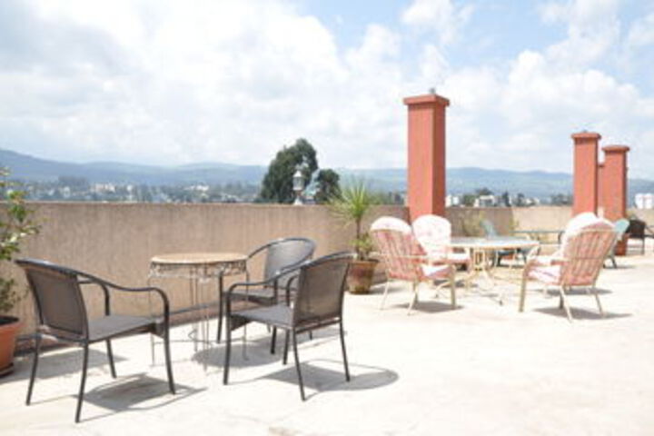 Sundeck 27 of 29