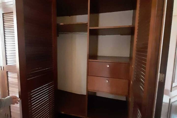 Room 6 of 29