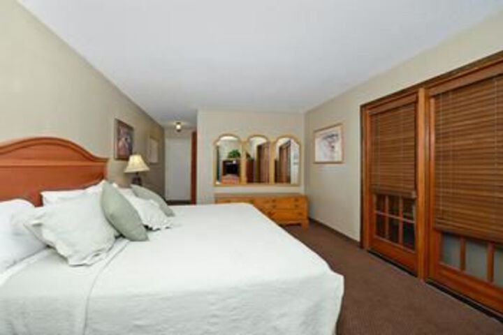Room 8 of 23
