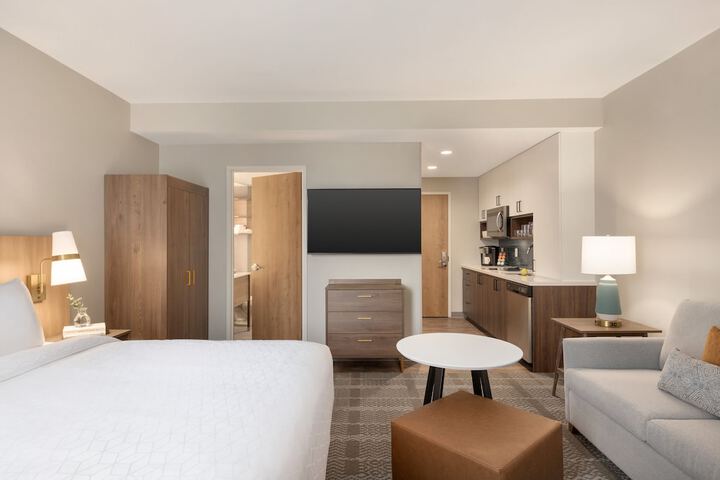 1 King Bed Studio Suite (7 of 31)