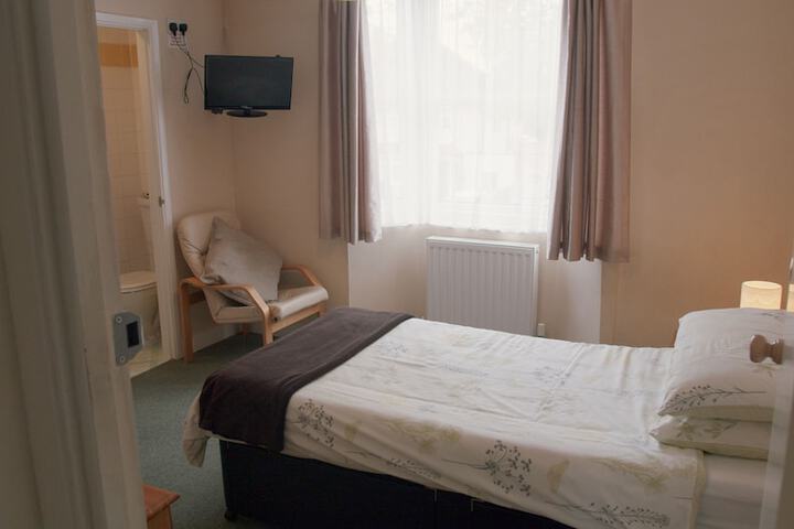 Room 9 of 31