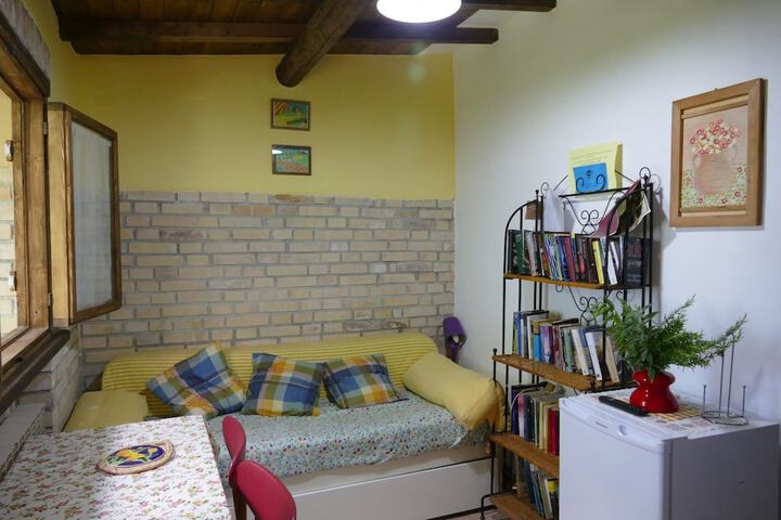 Room 15 of 39