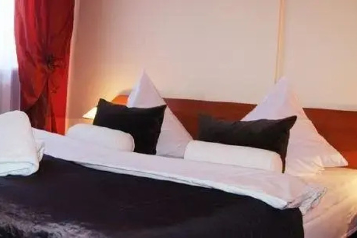 HOTEL NA POLANCE