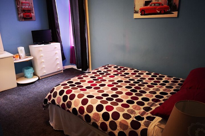 Room 8 of 30
