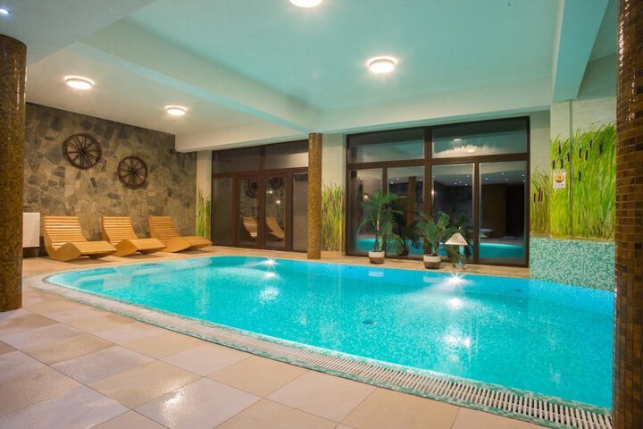 Pool 23 of 56