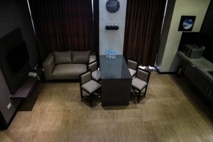 Room 44 of 54