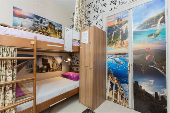 Room 14 of 59