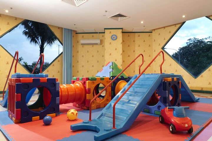Childrens Play Area - Indoor