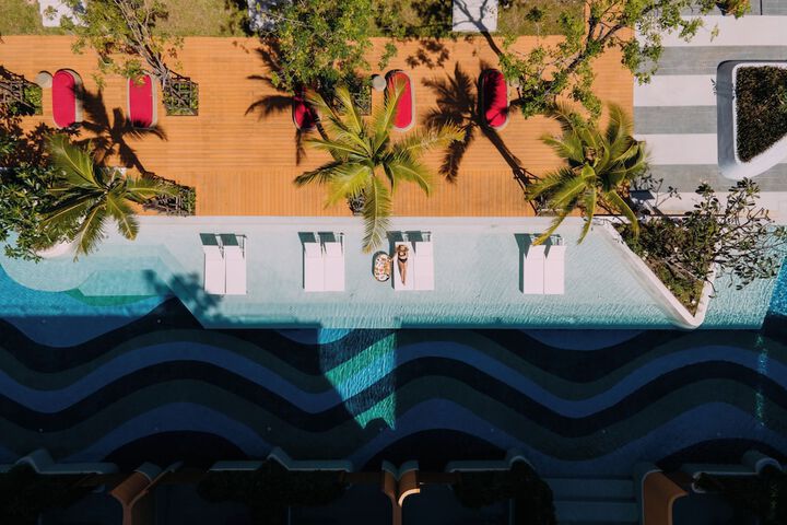 Pool 91 of 120