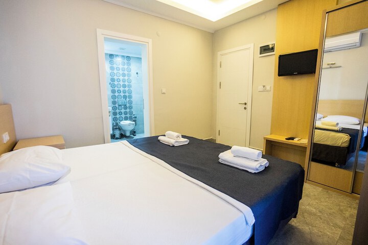 Room 14 of 31