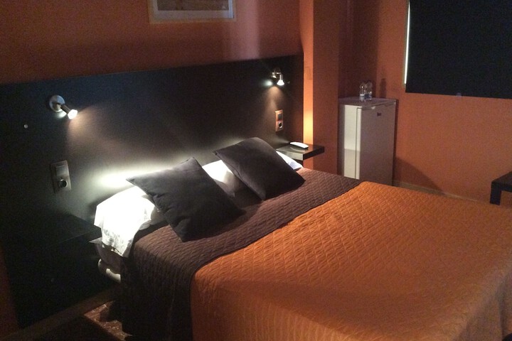Room 2 of 21