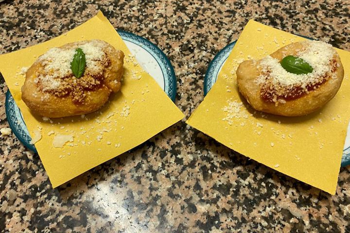 Dining 17 of 24