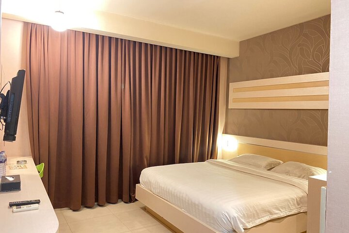 Room 16 of 64