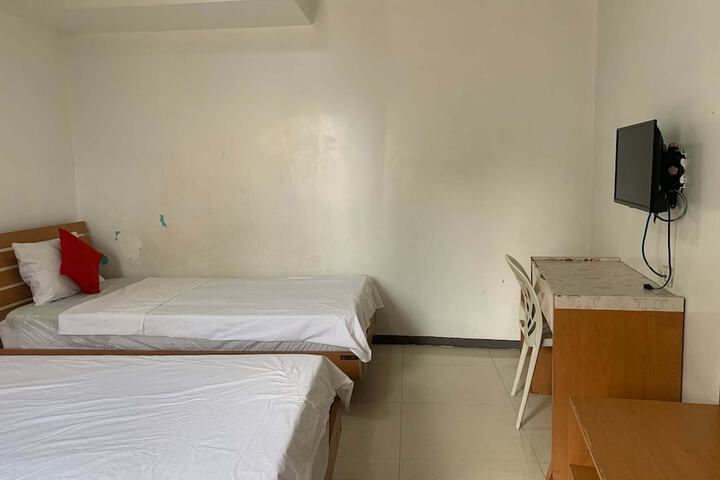 Room 21 of 37