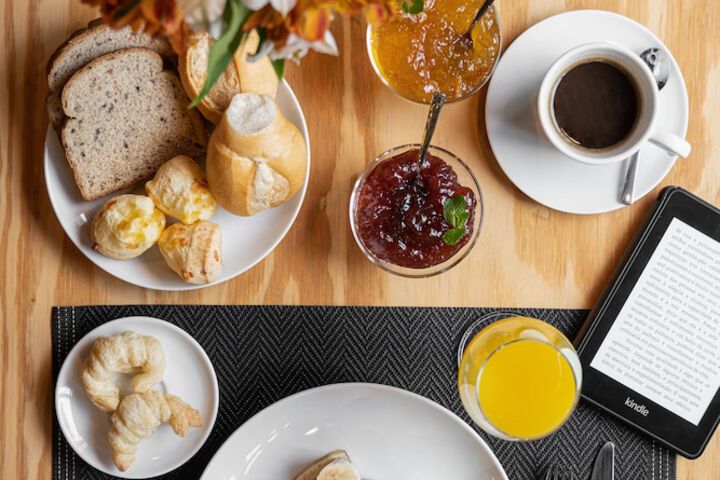 Breakfast/Coffee Service 29 of 41