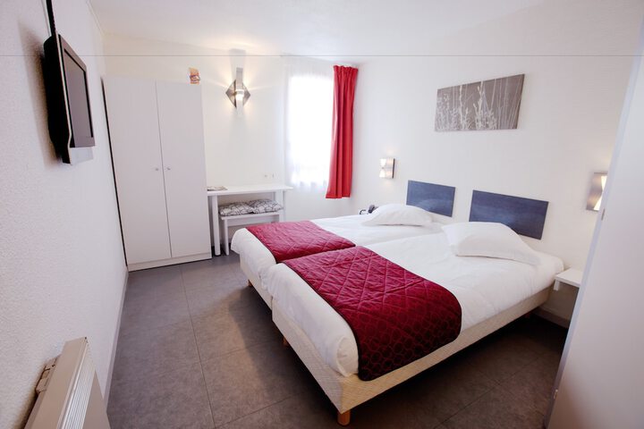 Room 18 of 29