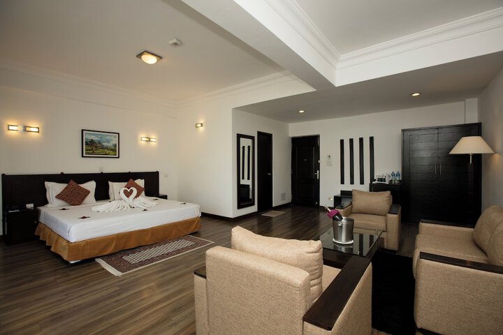 Room 14 of 73