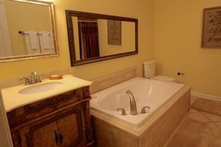 Room 8 of 137