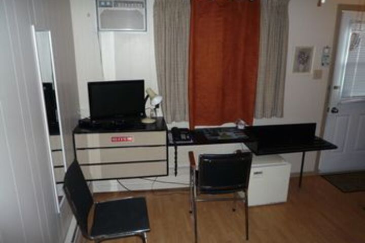 Room 35 of 48