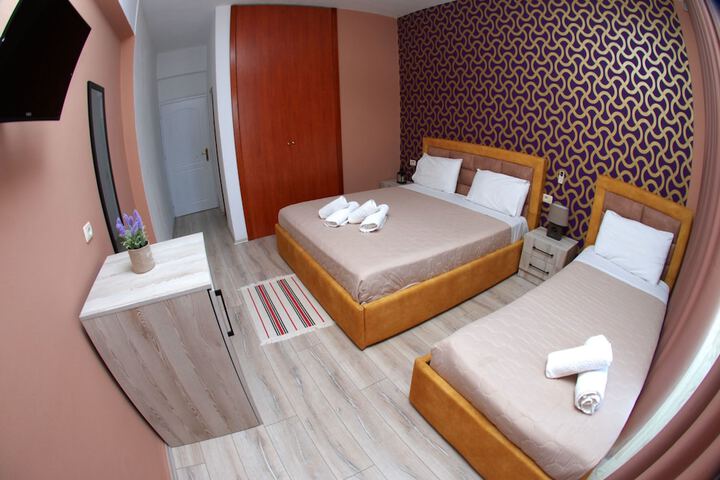 Room 21 of 86