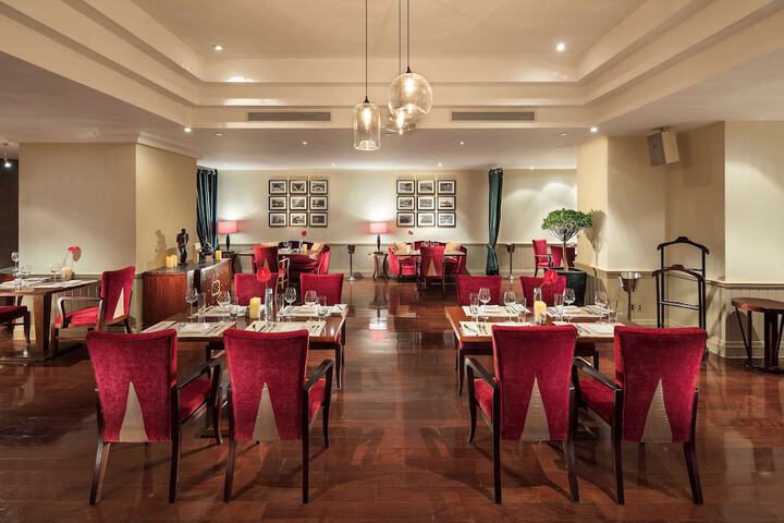Dining 74 of 120