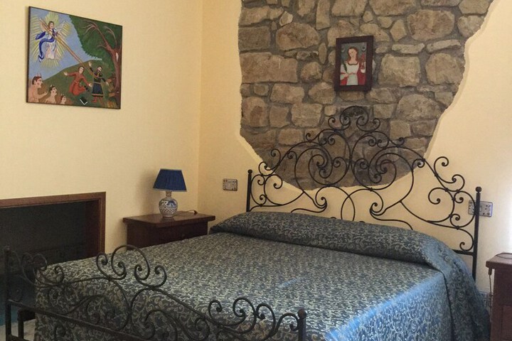 Room 4 of 78