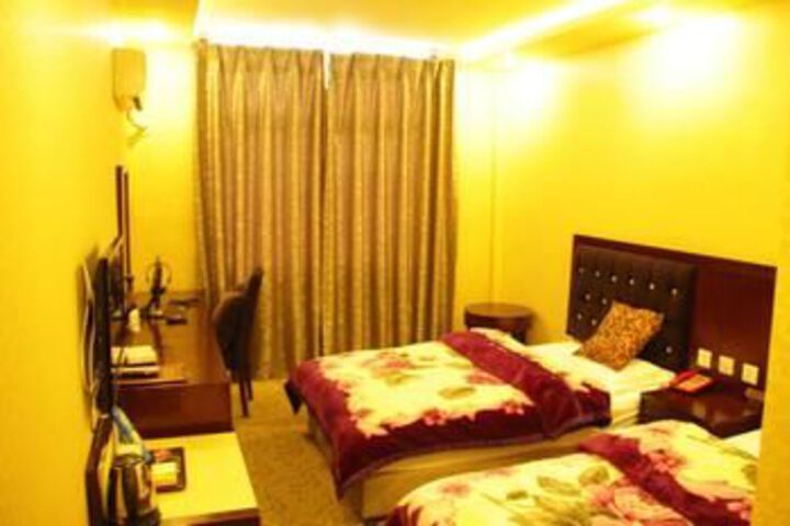Room 47 of 62