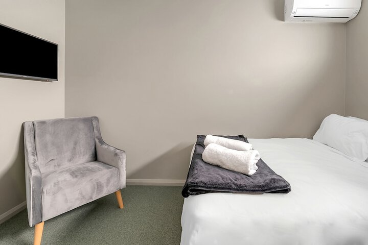 Room 4 of 39