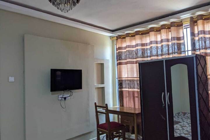 Room 3 of 12