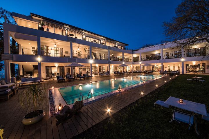 Pool 42 of 160