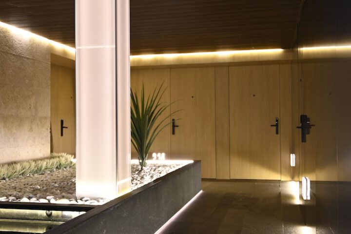 Hotel 63 of 64