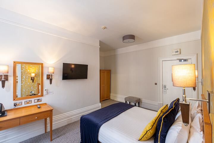 Room 29 of 64