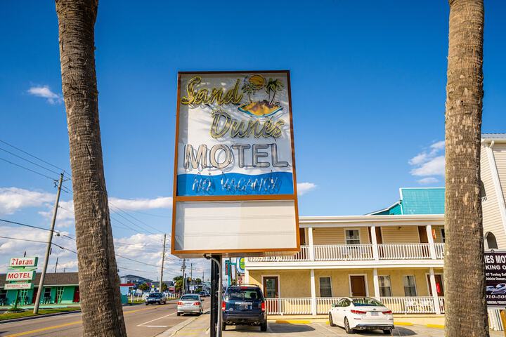 Hotel 85 of 90
