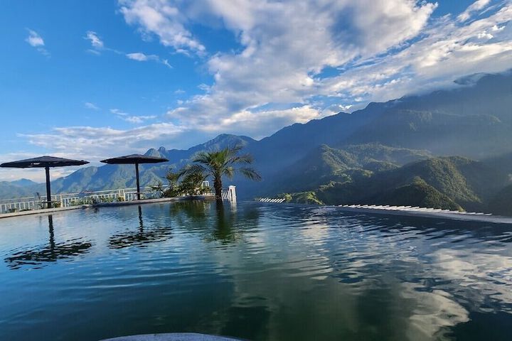 Pool 43 of 64