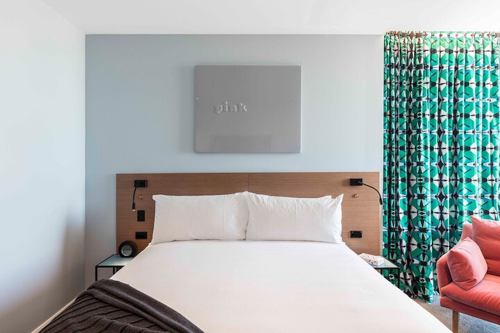 Room 21 of 81