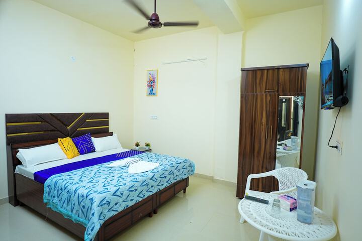 Room 20 of 35