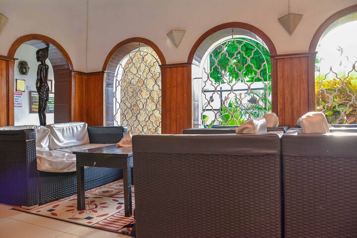 Guest Lobby