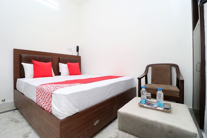 Room 14 of 23