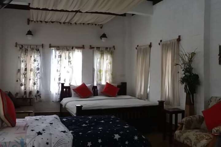 Room 7 of 150