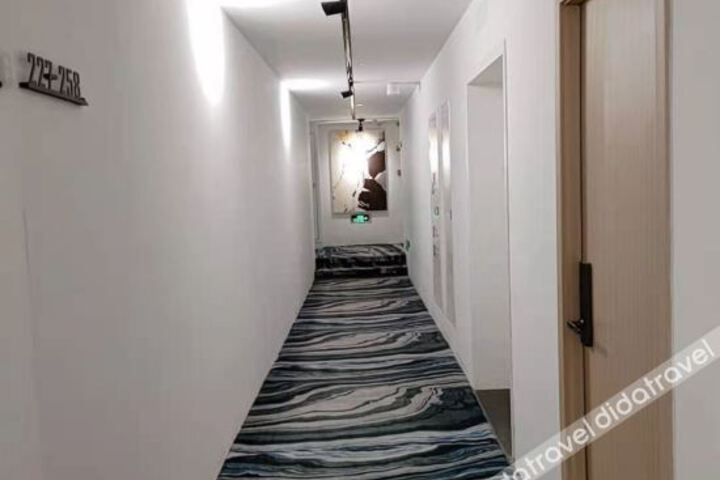 Hotel Interior 16 of 25