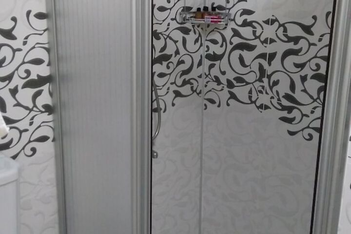 Room 14 of 27