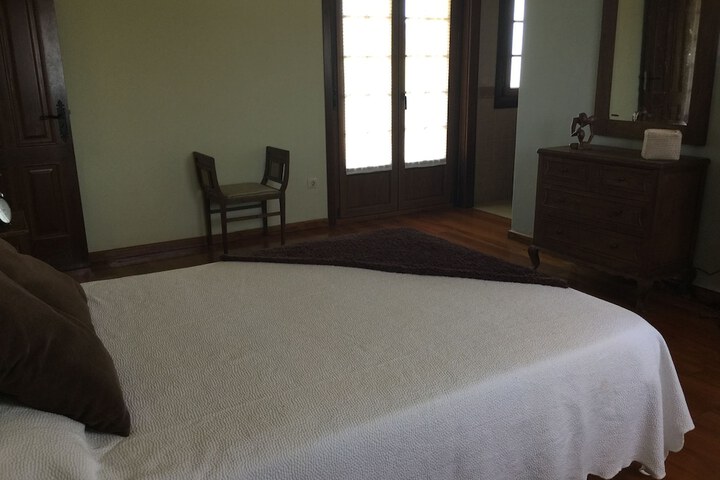 Room 9 of 67